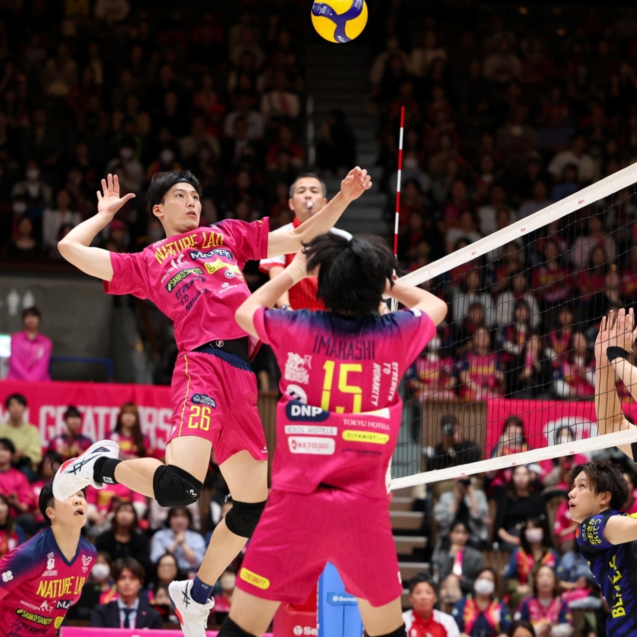 比之前延迟7天，国际足联同意12月15日前放行非洲杯参赛球员