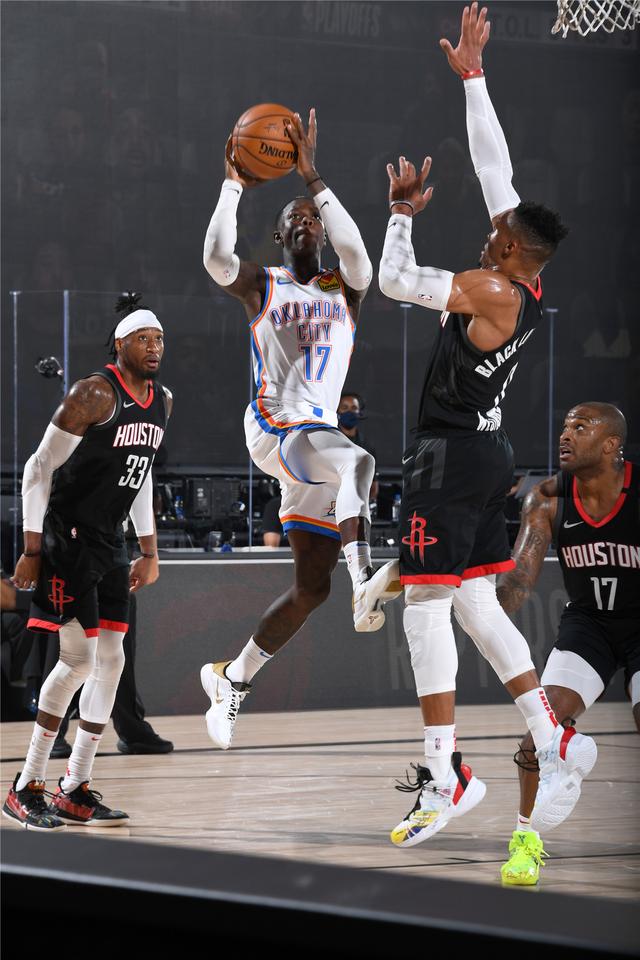 缺席10到 缺席10到